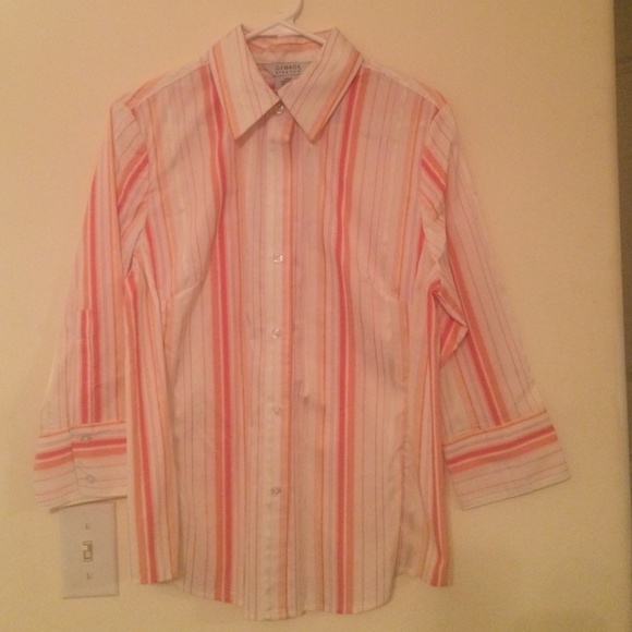 Women's New without tags button down shirt
