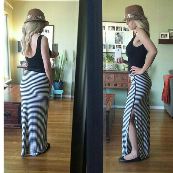 RESERVED Ribbed/Striped High Waist Zip Side - Picture 2 of 4