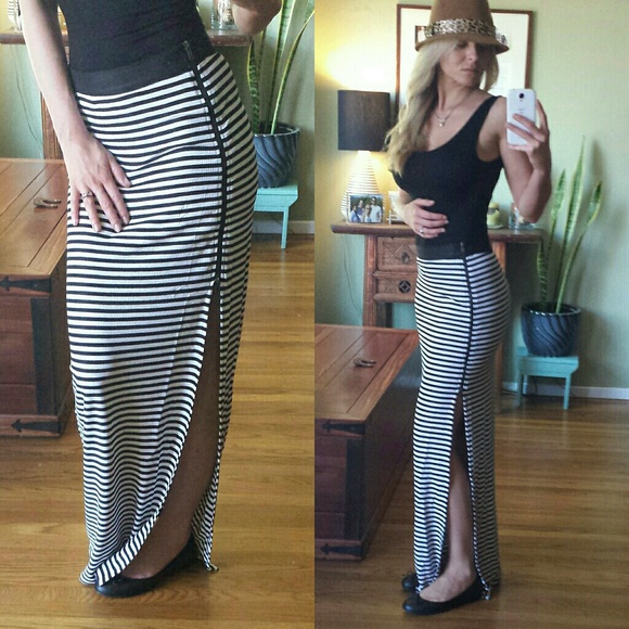 RESERVED Ribbed/Striped High Waist Zip Side - Picture 3 of 4