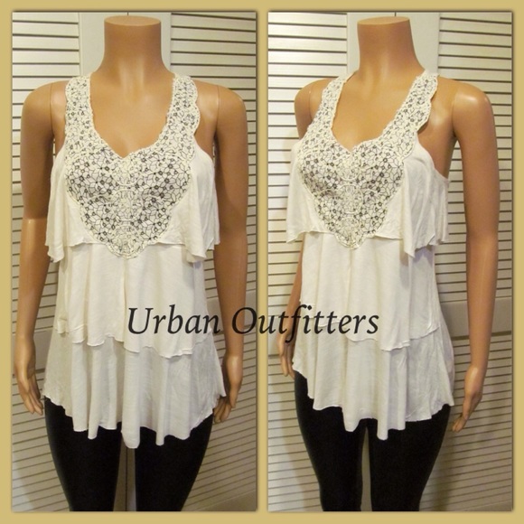 PINS AND NEEDLES URBAN OUTFITTERS TOP