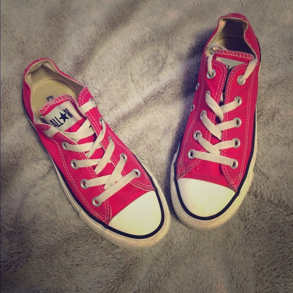 Hot pink converse