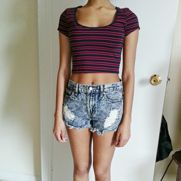 Forever 21 Tops - Forever 21 Crop Top