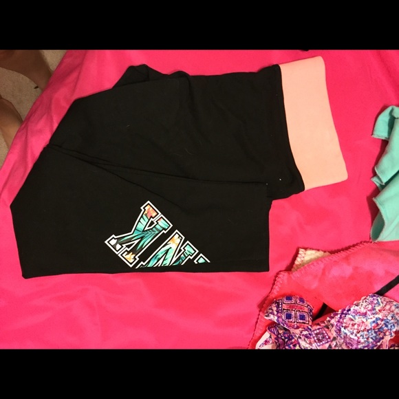 Victoria's Secret yoga leggings