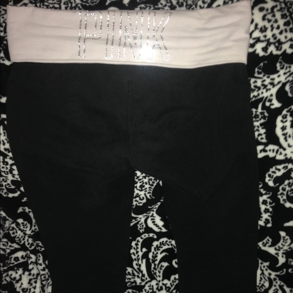 Vs pink crop legging SOLD ON MERCARI