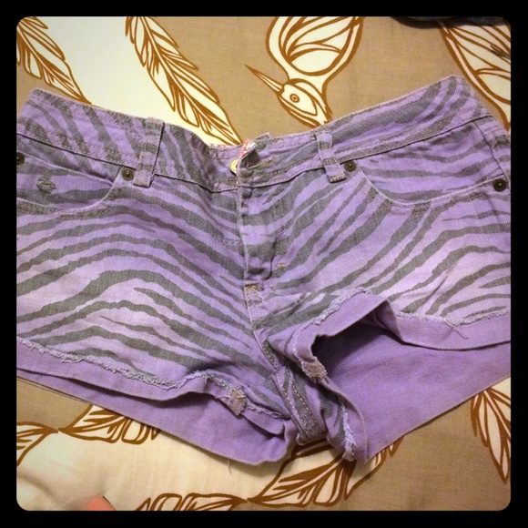 Billabong cut off shorts