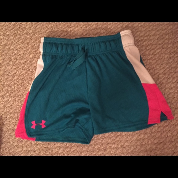 Cute Under Armour athletic shorts