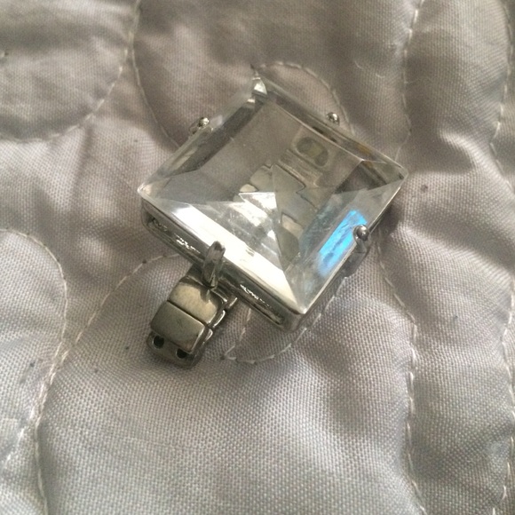 Ring - Picture 3 of 3