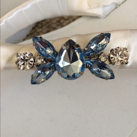 Gorgeous Swarovski Crystal bridal flip flops - Picture 2 of 4