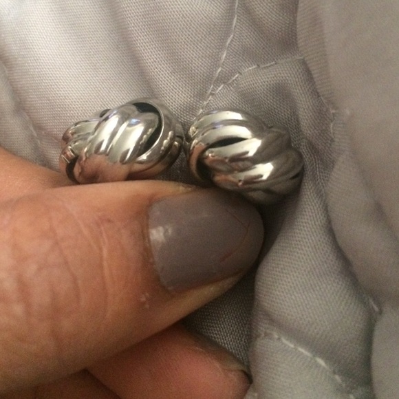 Earrings - Picture 2 of 2