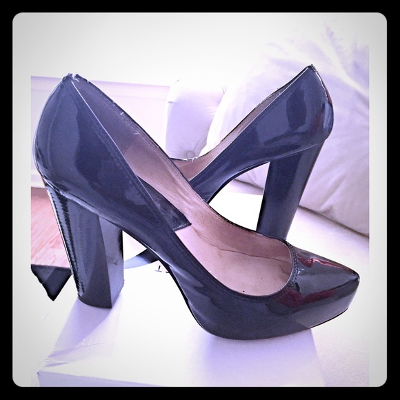 MICHAEL BY MICHAEL KORS ‘ANNABEL’ PUMP