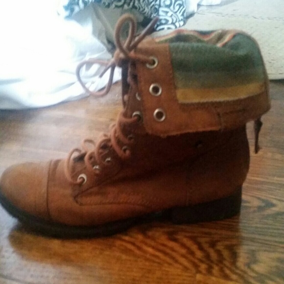 Combat boots (chestnut colored) - Picture 2 of 3