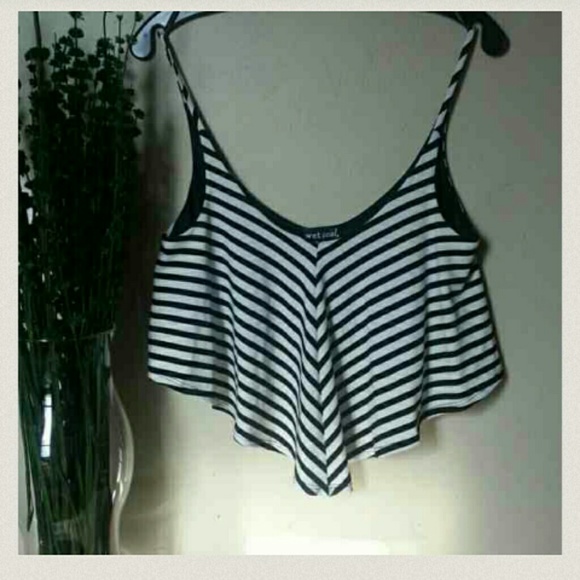 Wet seal crop top - Picture 2 of 2