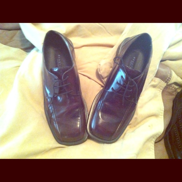 Kenneth cole dress shoes/ im open to negotiate