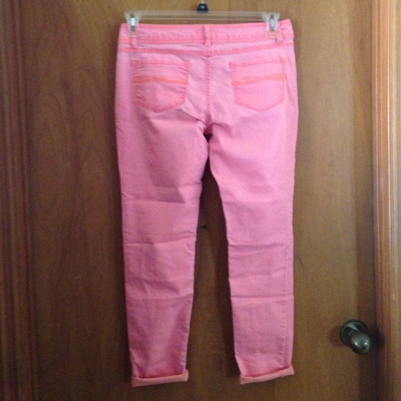 Jeans - Picture 2 of 4