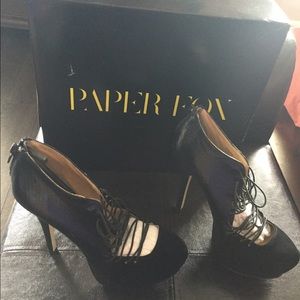 🚫 SOLD ON MERCARI 🚫 Black pumps