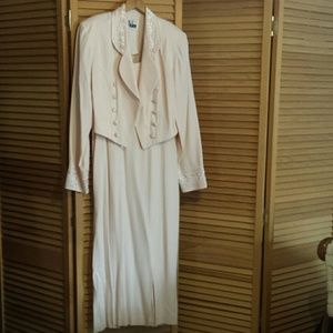 RJ & Co 2 piece  light pink Size 10