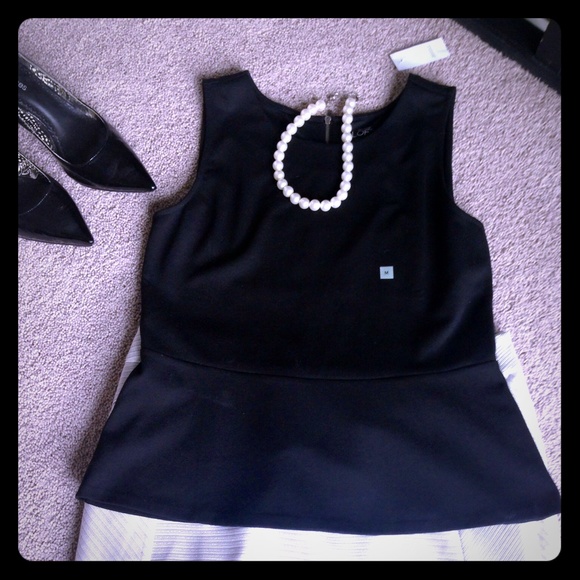 NEW with tags Medium Ann Taylor Peplum Top