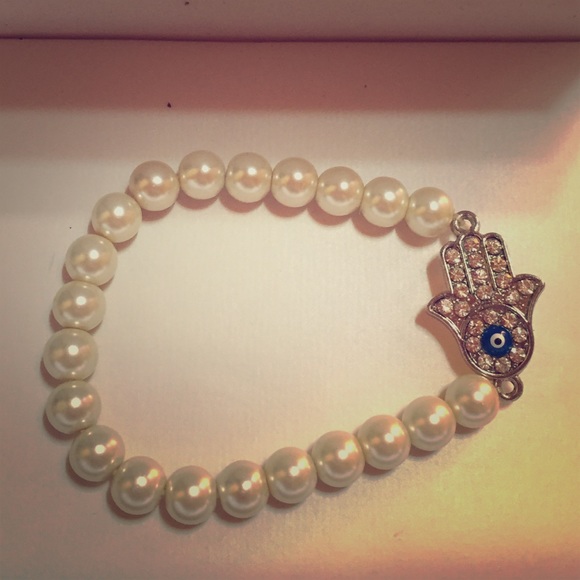 Spiritual pearl bracelet