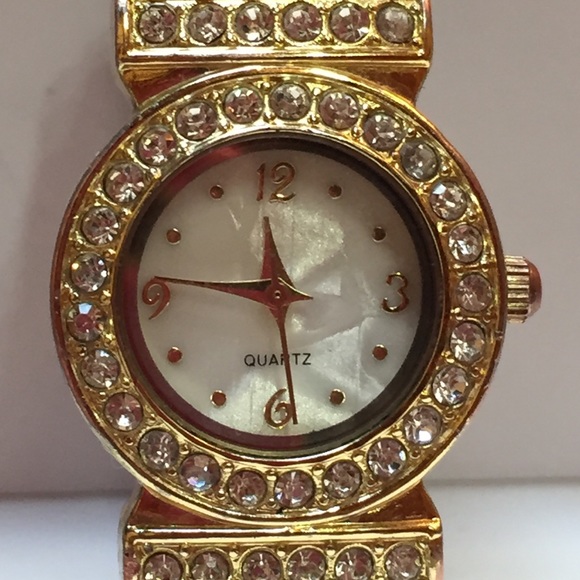 Gold Watch - Picture 4 of 4