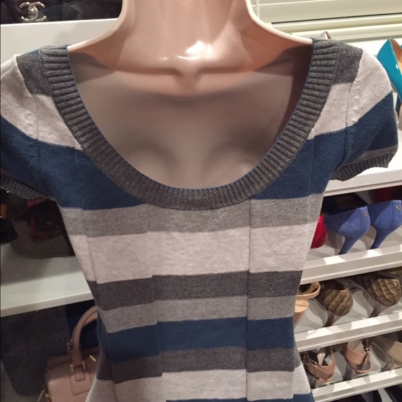 🚫SOLD🚫Striped Short Sleeve Sweater - Picture 3 of 4