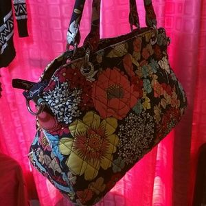 Vera Bradley hand bag