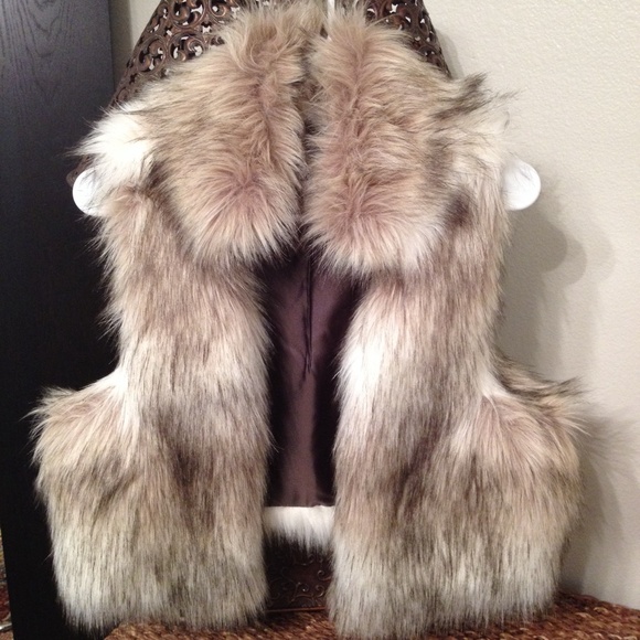 Ann Taylor Loft Faux Fur Vest