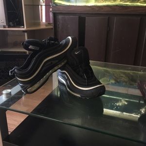 Air max 97s size9.5