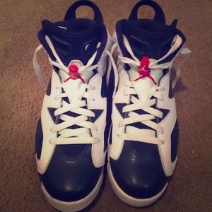 Jordan Olympic 8's 8.5 in men