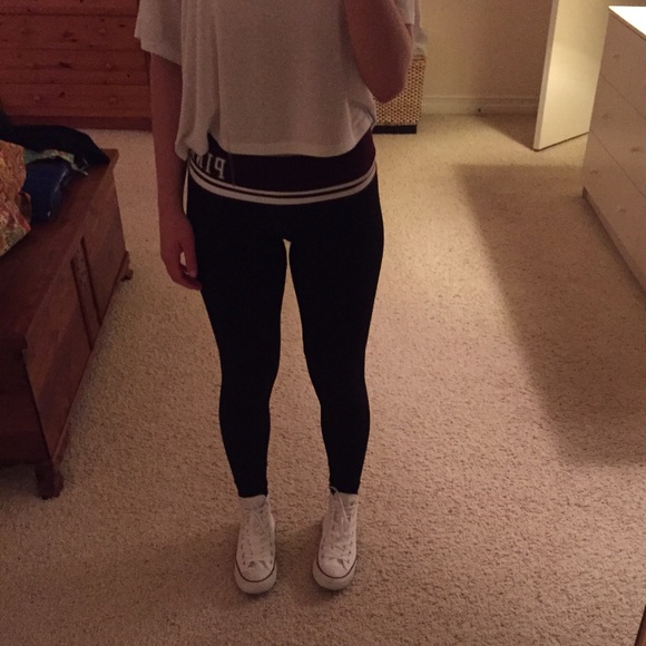 Victoria's Secret Pink yoga leggings