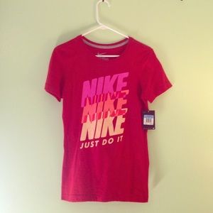 NIKE Tshirt