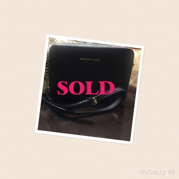 Michael Kors Jet Set Cross Body Bag