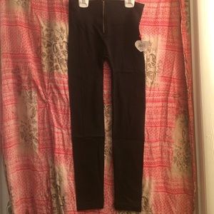 NWT Black Zipper Fleece Lined Leggings