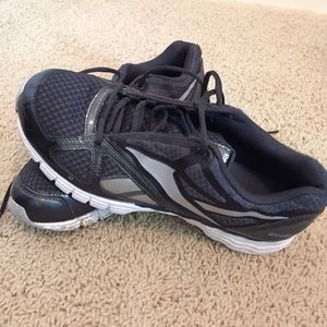 Reebok tennis shoes