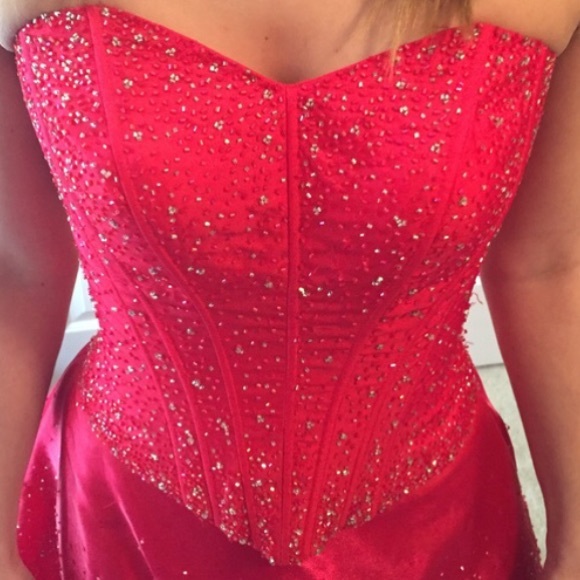 🇺🇸 SALE CORAL RED TIFFANY BEADED FORMAL PROM - Picture 3 of 4