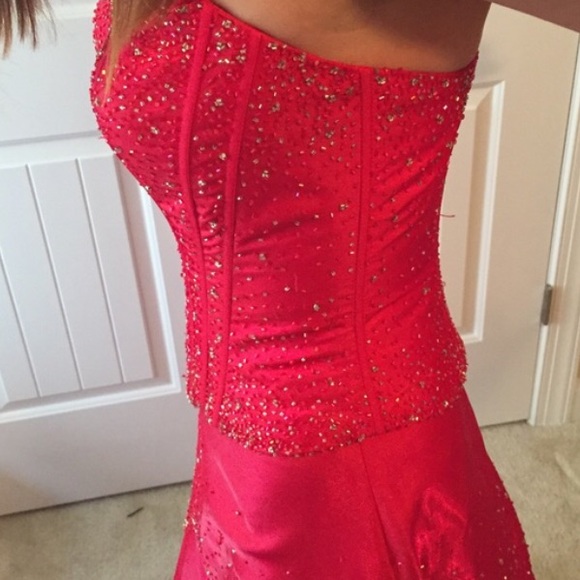 🇺🇸 SALE CORAL RED TIFFANY BEADED FORMAL PROM - Picture 4 of 4