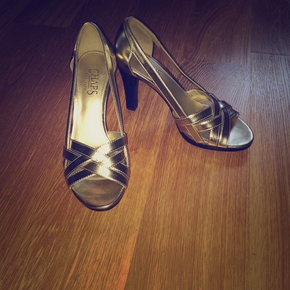 Gold heels with 3'' heel