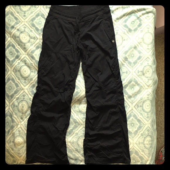 Lululemon Black Unlined Studio Pant size 10