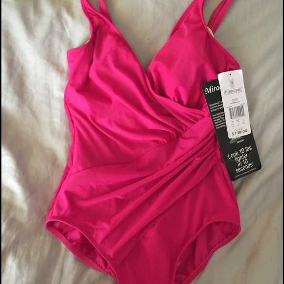 BNWT MiracleSuit