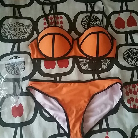 Triangl bikini *lookalike*