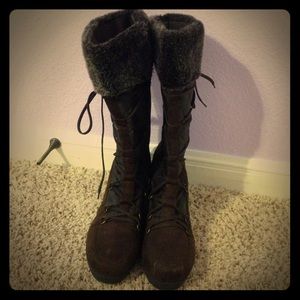 Brown winter boots