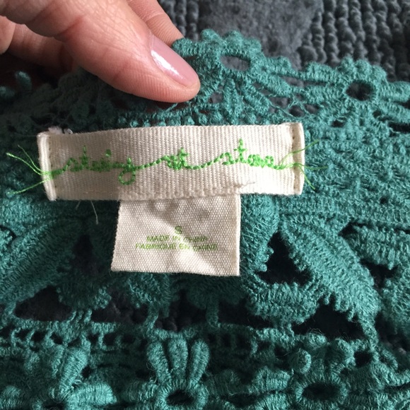 Cute Staring at Stars Crochet Cropped Tank - Picture 2 of 2