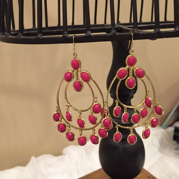 Pink and gold chandelier earring