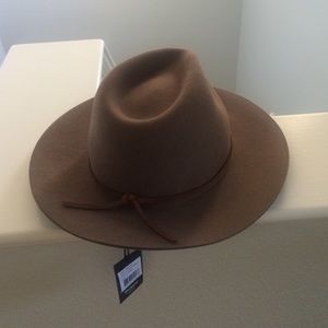 Camel Hat, new with tags