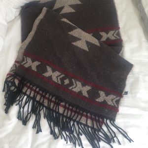 Aztec wool scarf
