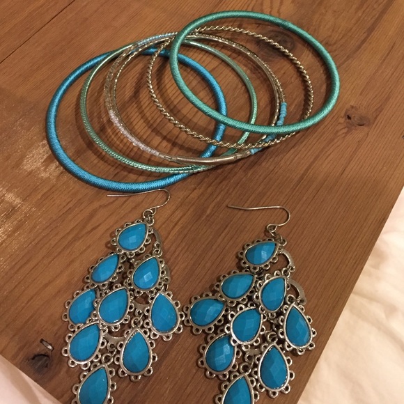 Turquoise and silver bangle stack - Picture 3 of 3