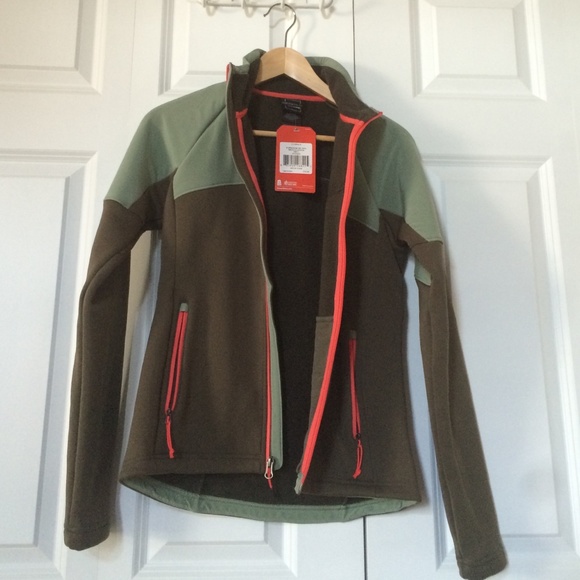 North Face - Momentum Jacket - Small
