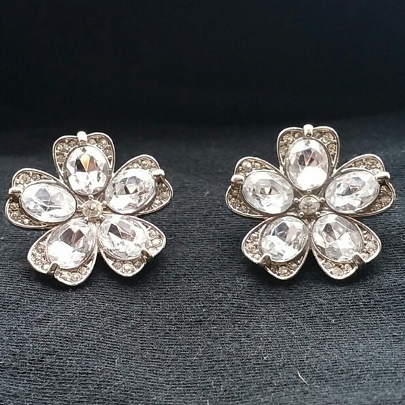 🌺 Flower Crystal Earrings 🌺