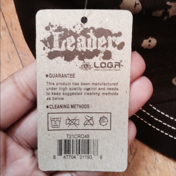 ⭐️Brown Cross Studded Hat⭐️ - Picture 2 of 4