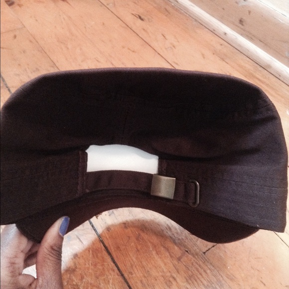 ⭐️Brown Cross Studded Hat⭐️ - Picture 3 of 4