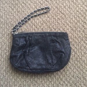Express wristlet